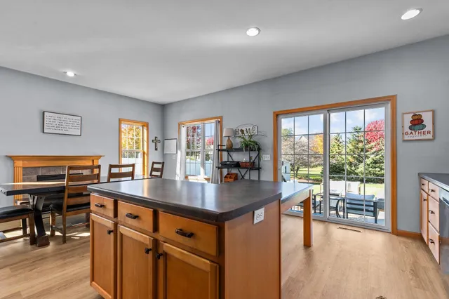 $479,900 | 4124 East Glory Lane, Appleton, WI 54913