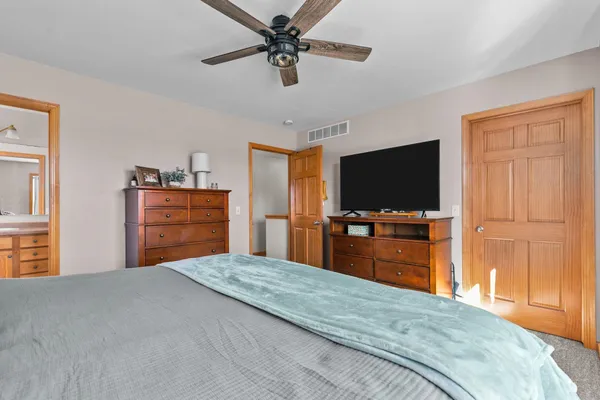 $479,900 | 4124 East Glory Lane, Appleton, WI 54913