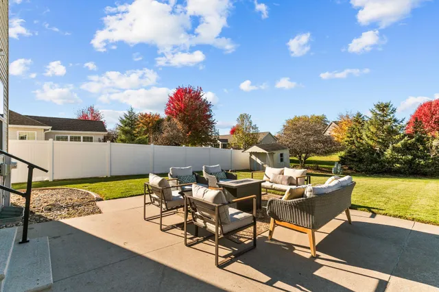 $479,900 | 4124 East Glory Lane, Appleton, WI 54913