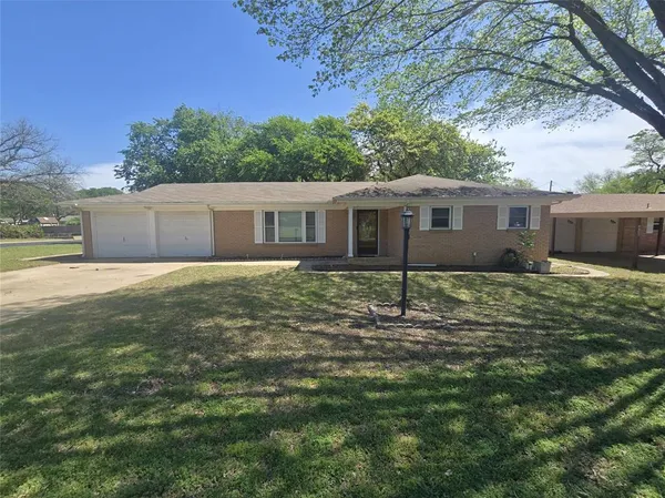 $320,000 | 1144 Norwood Drive, Hurst, TX 76053