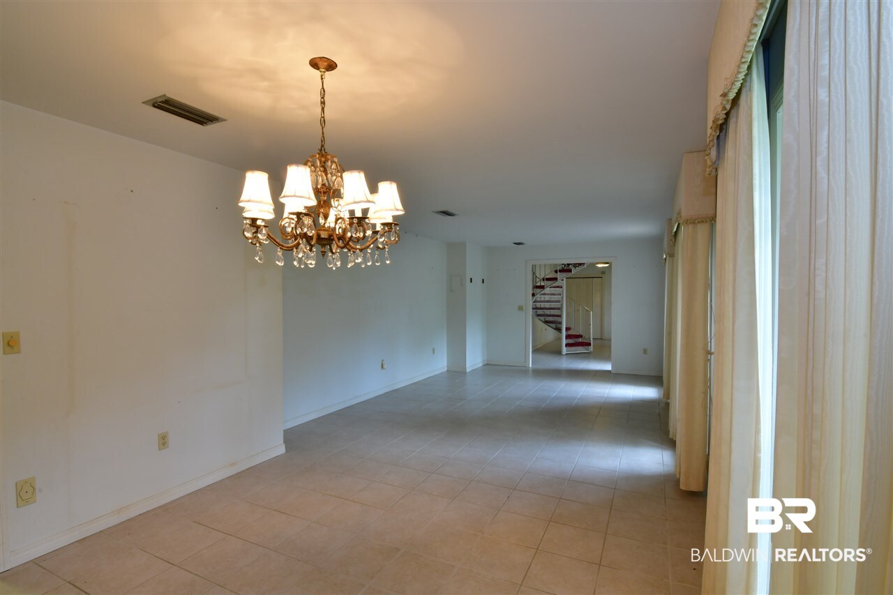 1003 North Pine Street Foley, AL 36535 - Photo 3 of 44