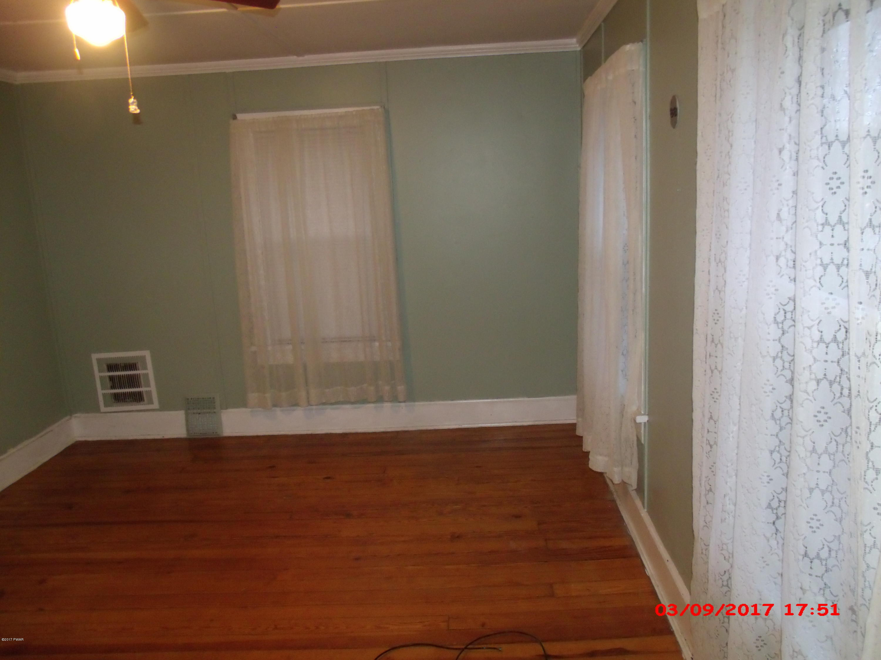 214 Ridge Street Honesdale, PA 18431 - Photo 8 of 14