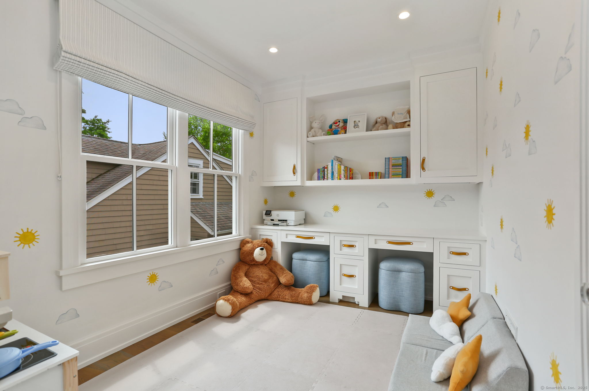 28 Norwalk Avenue Westport, CT 06880 - Photo 15 of 36 a view of utility room