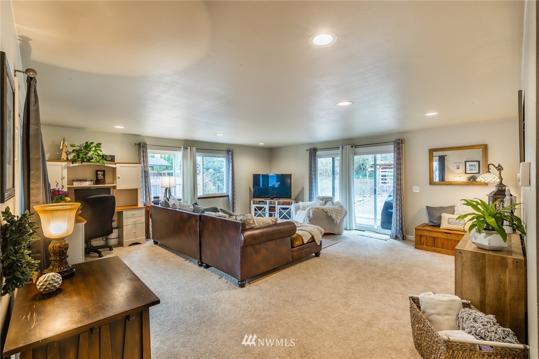 11729 Ingraham Road Snohomish, WA 98290 - Photo 10 of 15
