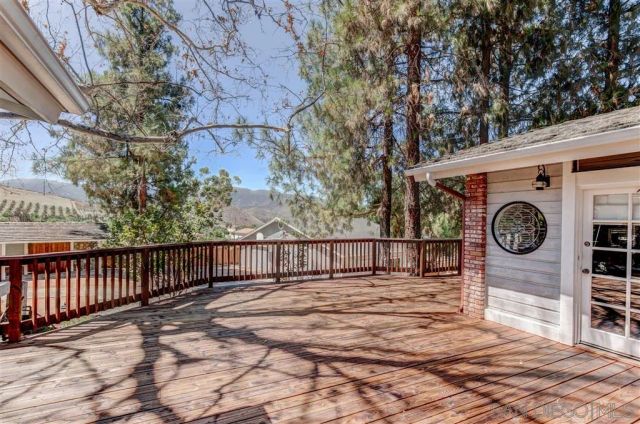 a view of a pathway of a house