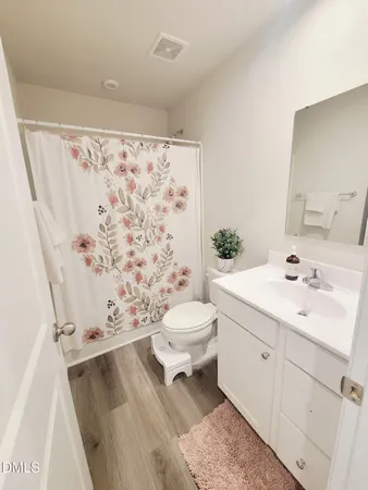 $1,950 | 5945 River Landings Drive, Raleigh, NC 27616