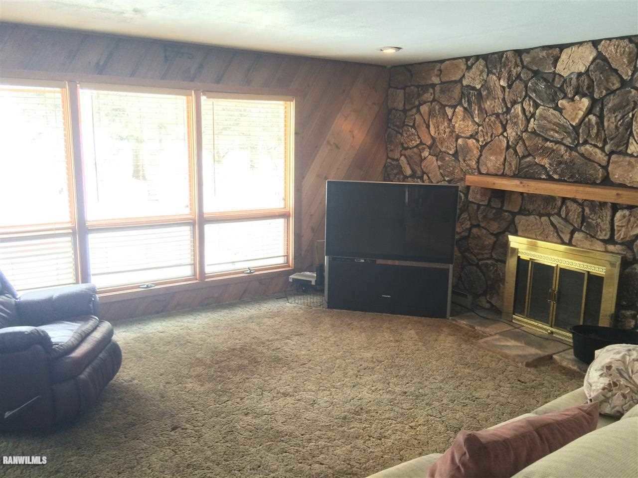 1345 Ridgefield Road Freeport, IL 61032 - Photo 10 of 24 Gallery Image 10