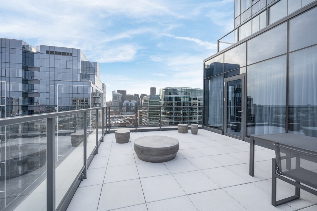 135 Seaport Boulevard, Unit 2007 Boston, MA 02210 - Photo 25 of 29