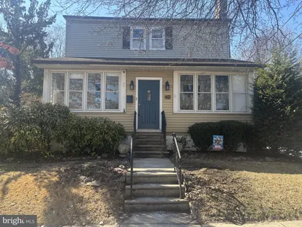 $295,000 | 412 Hinkson Boulevard, Ridley Park, PA 19078