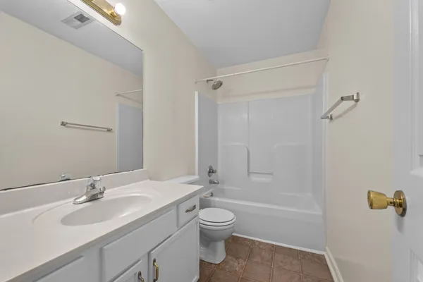 $990 | 1995 Calumet Drive, Unit D, Clarksville, TN 37042