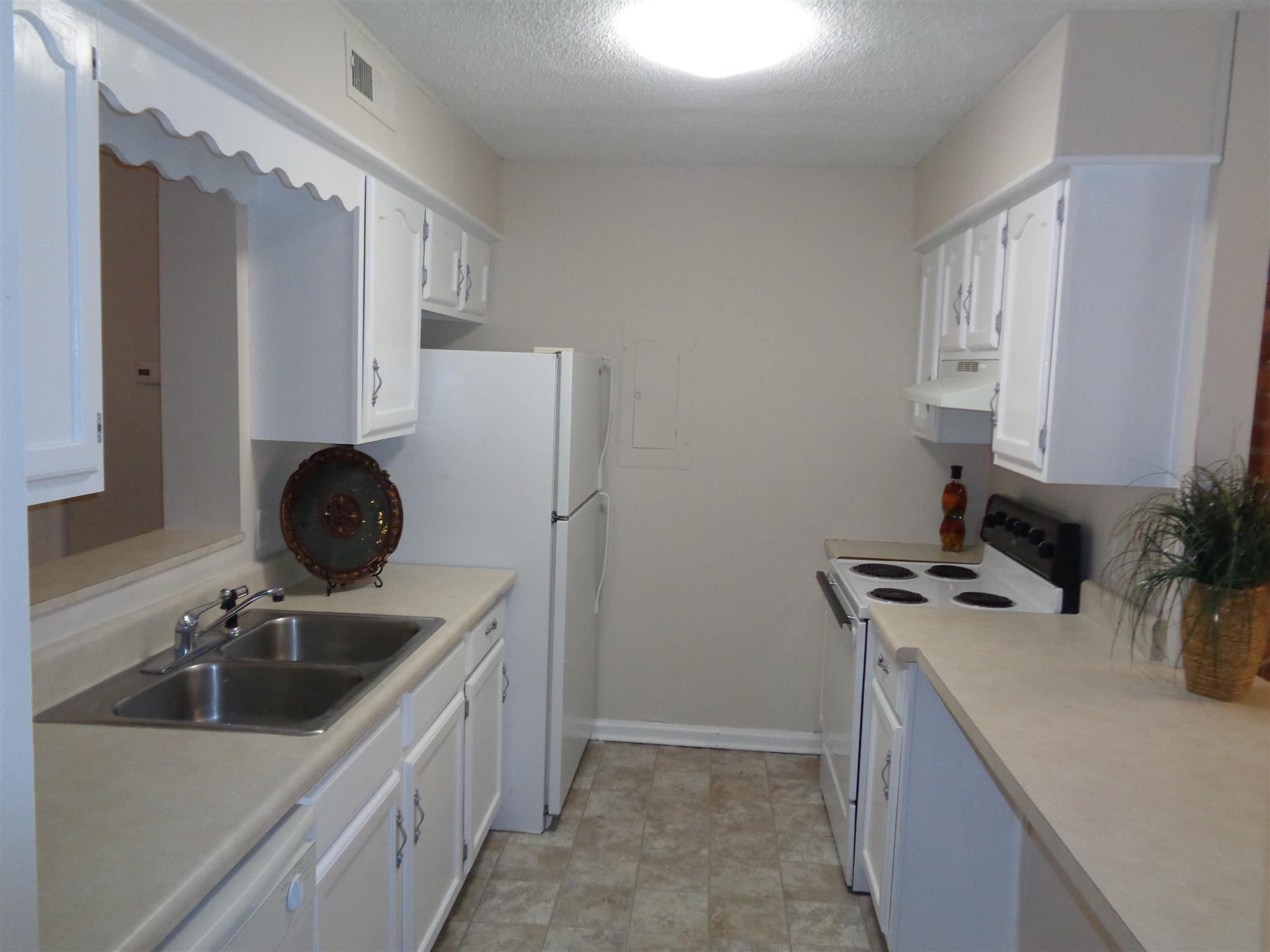 4001 Anderson Road, Unit I55 Nashville, TN 37217 - Photo 7 of 15 Gallery Image 7