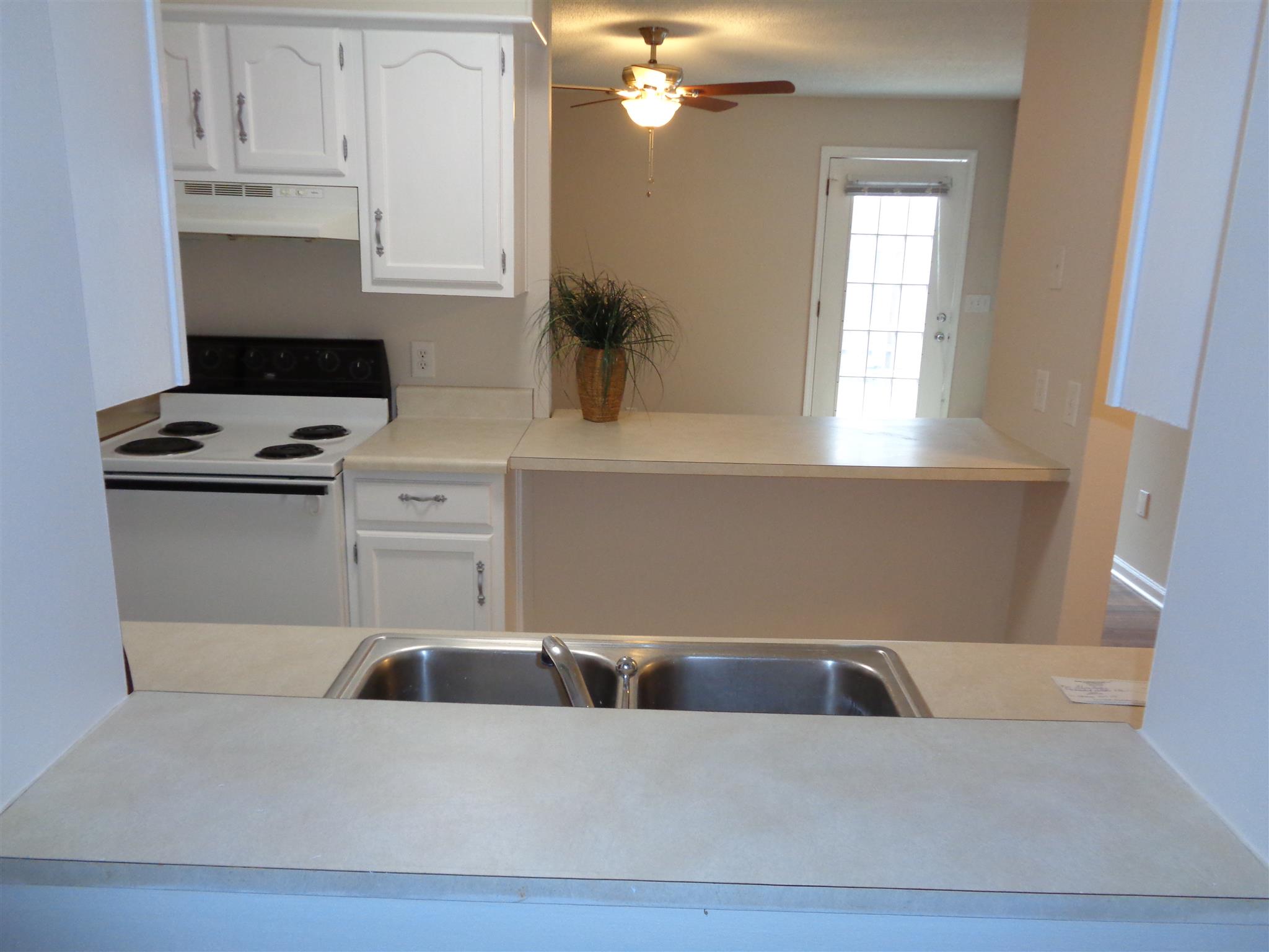 4001 Anderson Road, Unit I55 Nashville, TN 37217 - Photo 8 of 15 Gallery Image 8