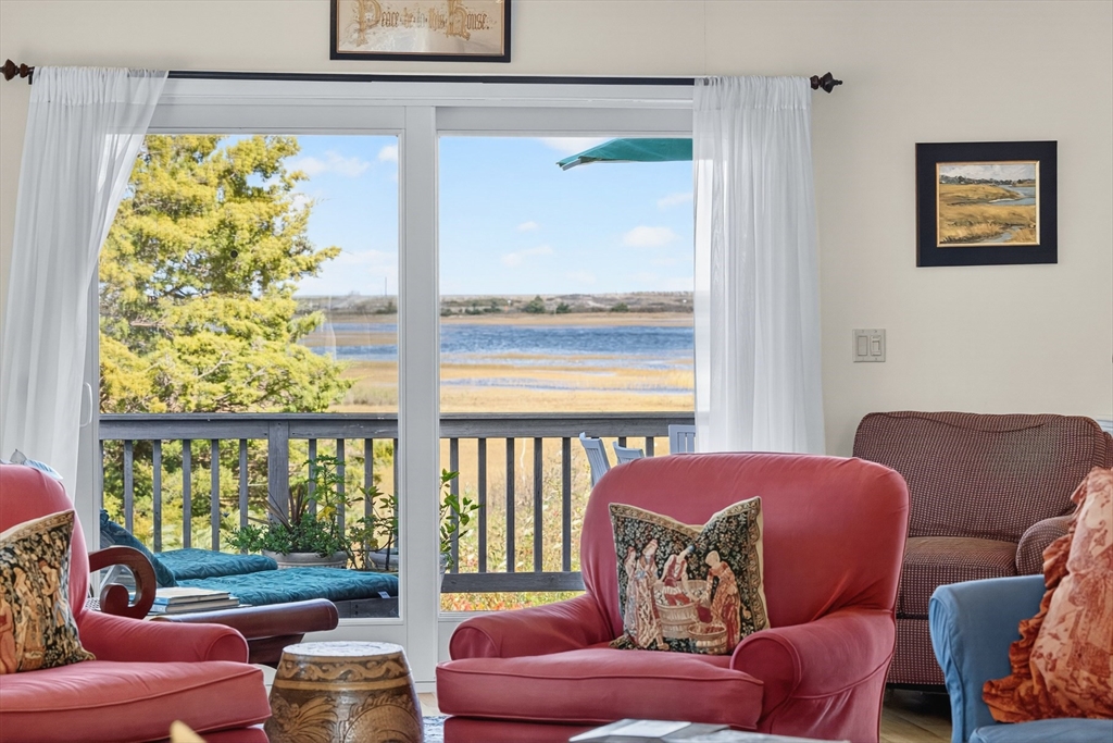 3 Boardwalk Road Sandwich, MA 02563 - Photo 8 of 39