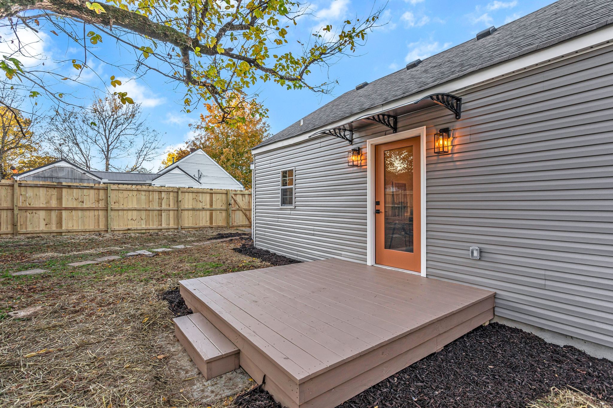 755 Center Street Lewisburg, TN 37091 - Photo 22 of 24 a view of a backyard with a small cabin
