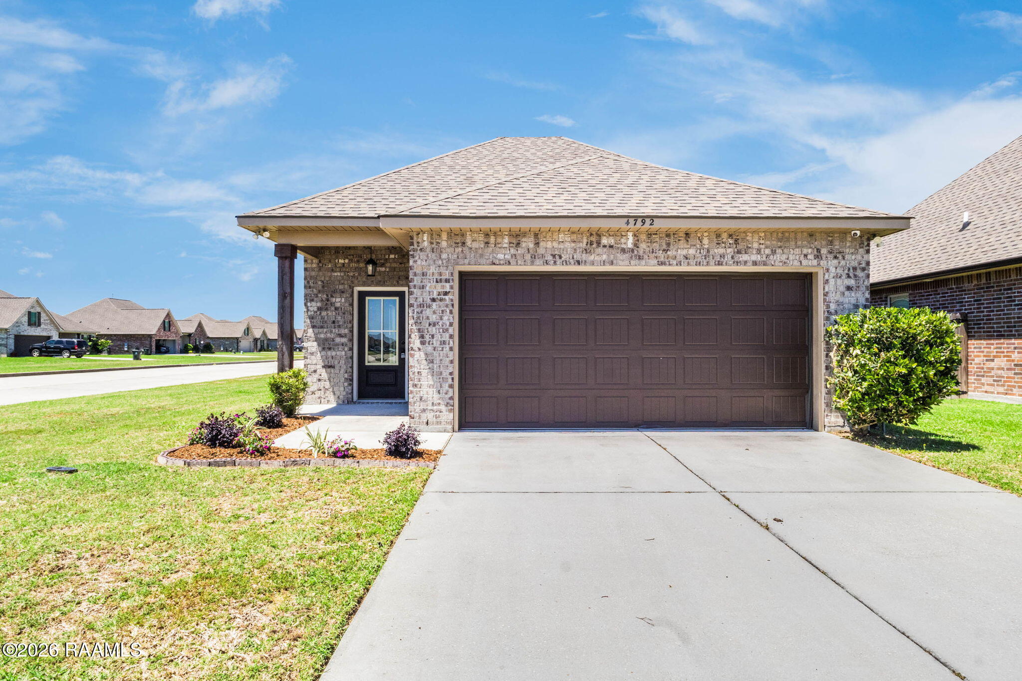 4792 Emile Drive Houma, LA 70364 - Photo 2 of 20 Front Yard