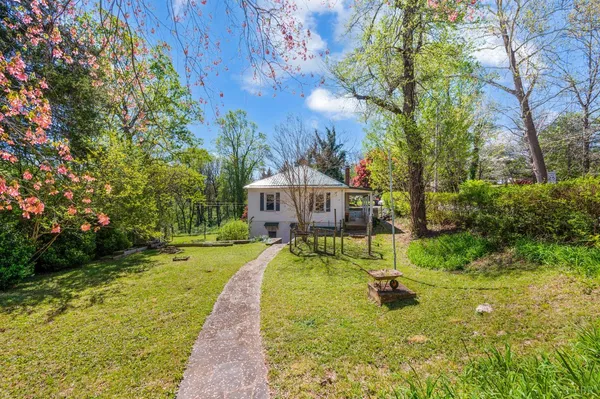 $214,000 | 113 Garland Avenue, Amherst, VA 24521