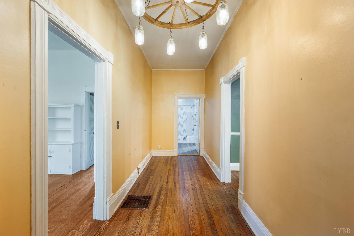 113 Garland Avenue Amherst, VA 24521 - Photo 15 of 37