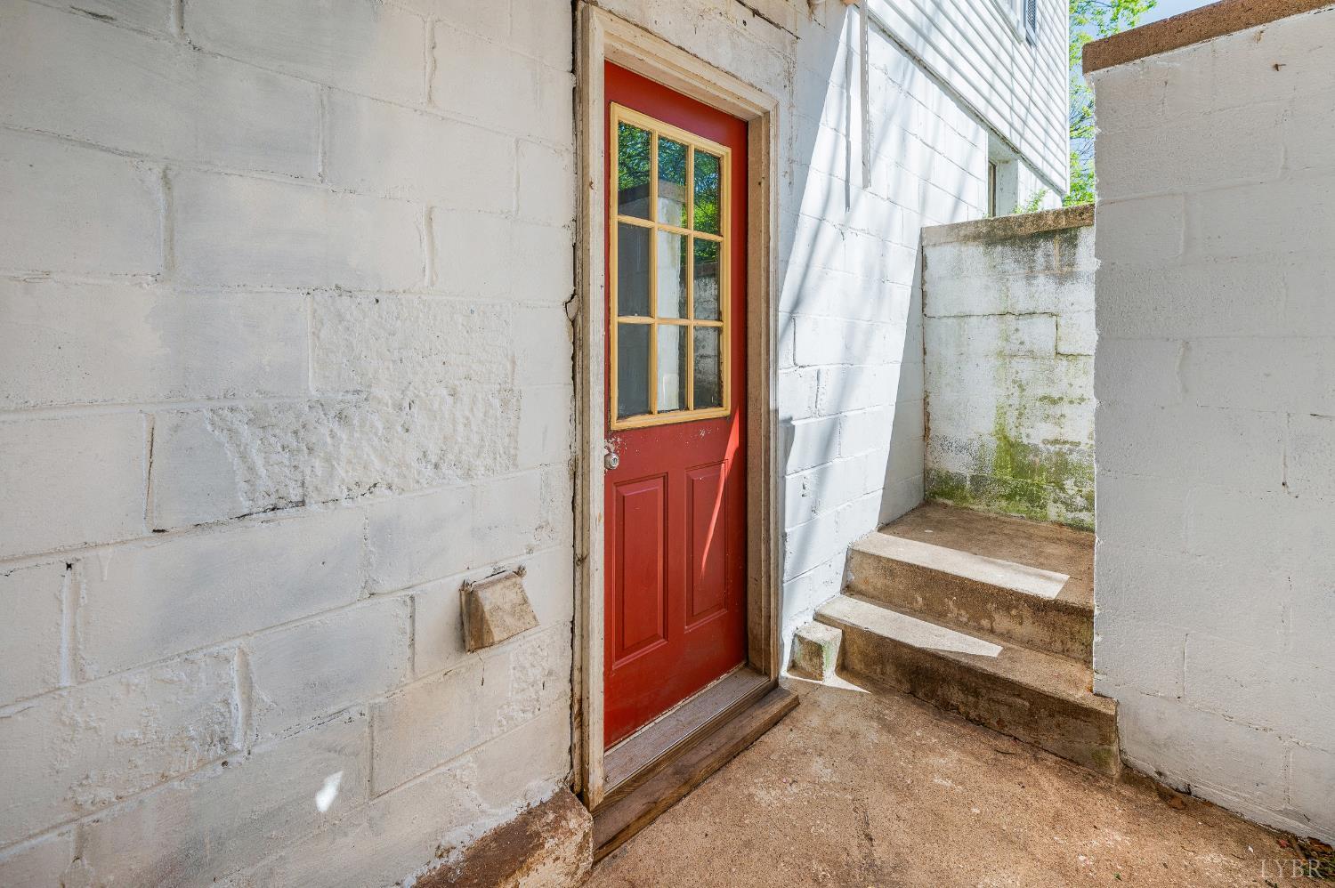 113 Garland Avenue Amherst, VA 24521 - Photo 20 of 37