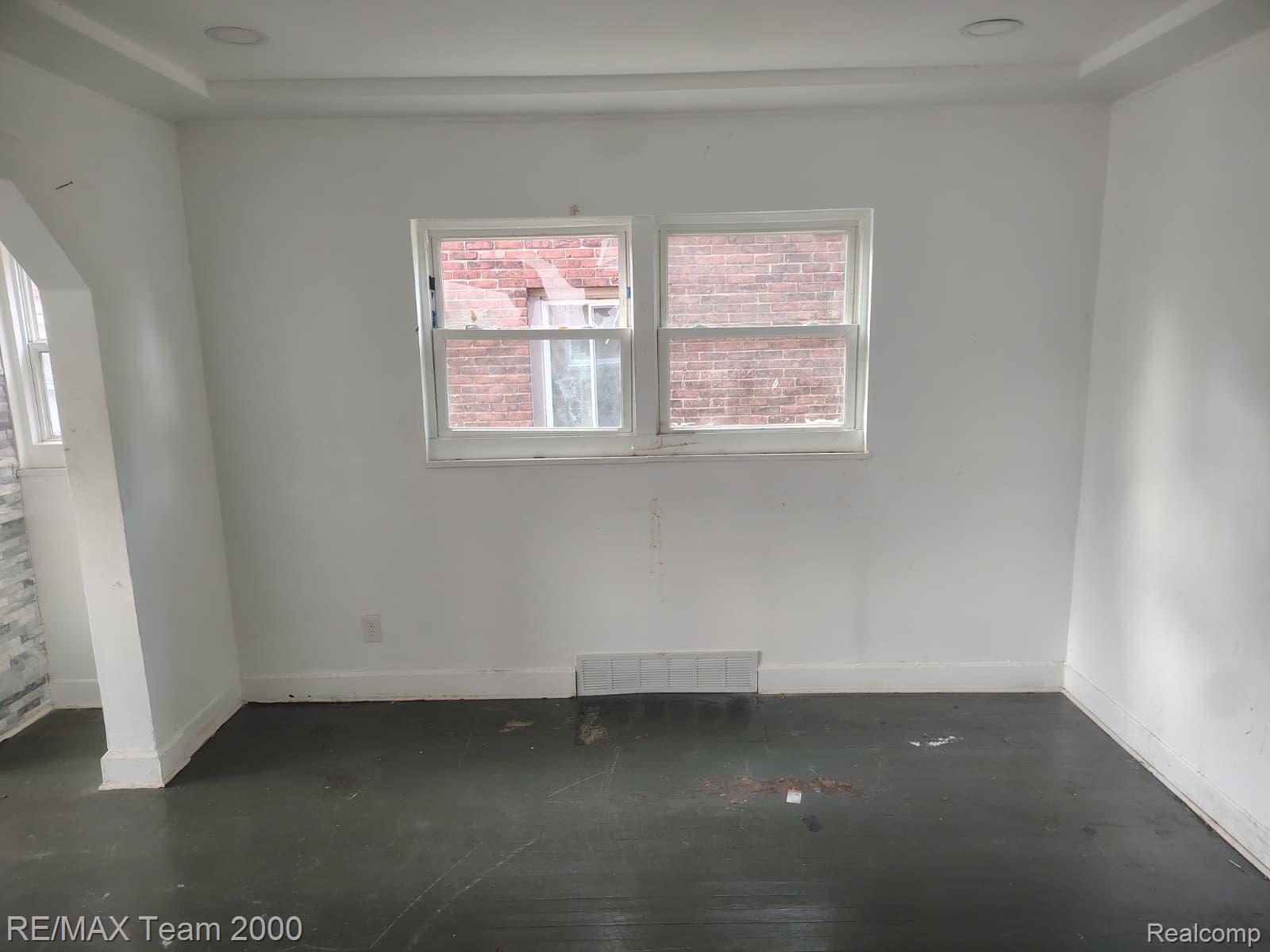 8860 Appoline Street Detroit, MI 48228 - Photo 14 of 45 WhatsApp Image 2026-06-16 at 7.08.06 PM (9).jpeg