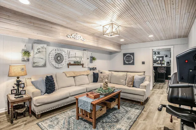 $359,000 | 56777 M-51 South, Dowagiac, MI 49047