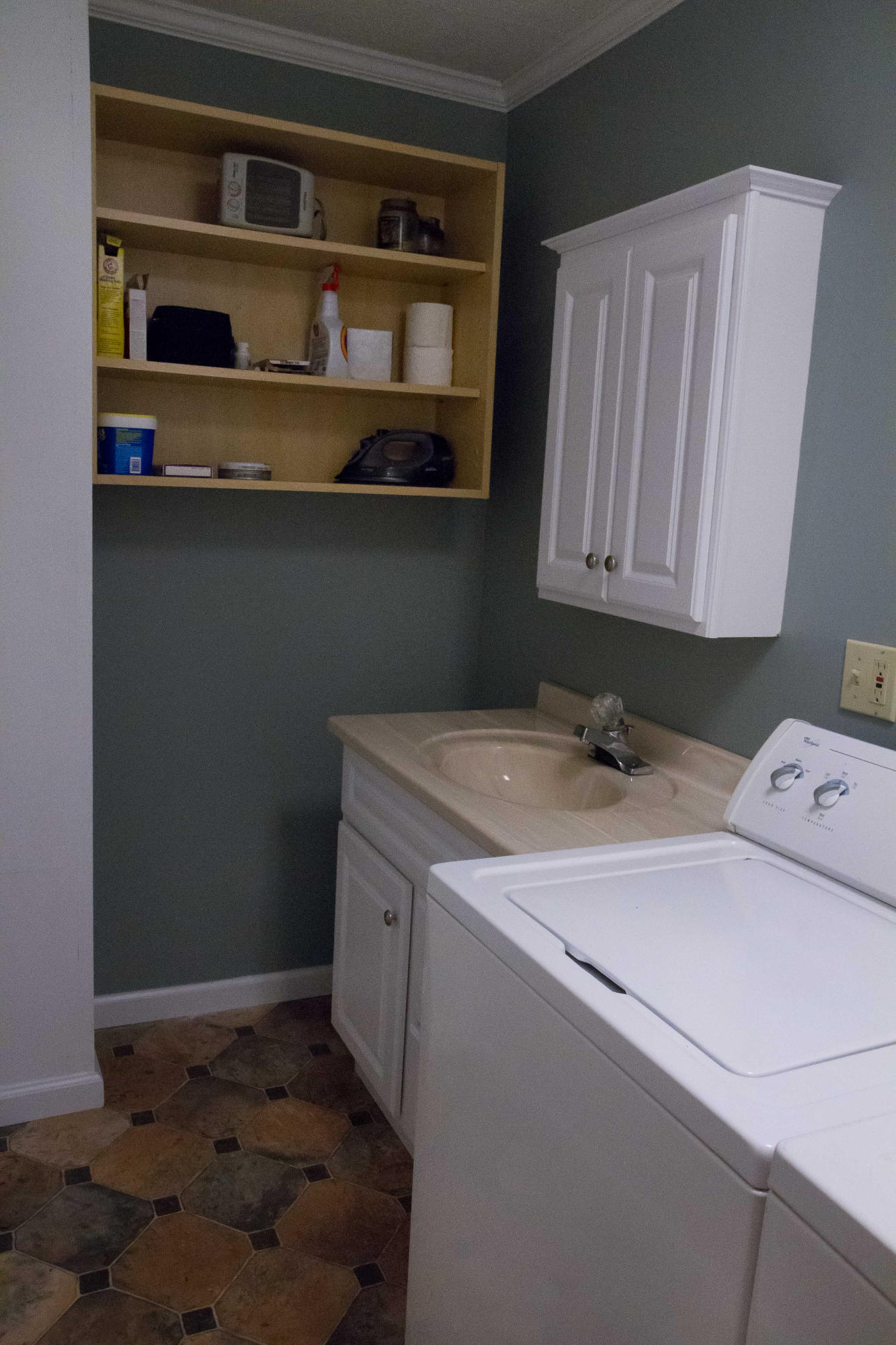 102 East Malta Road Oak Ridge, TN 37830 - Photo 19 of 21 Laundry