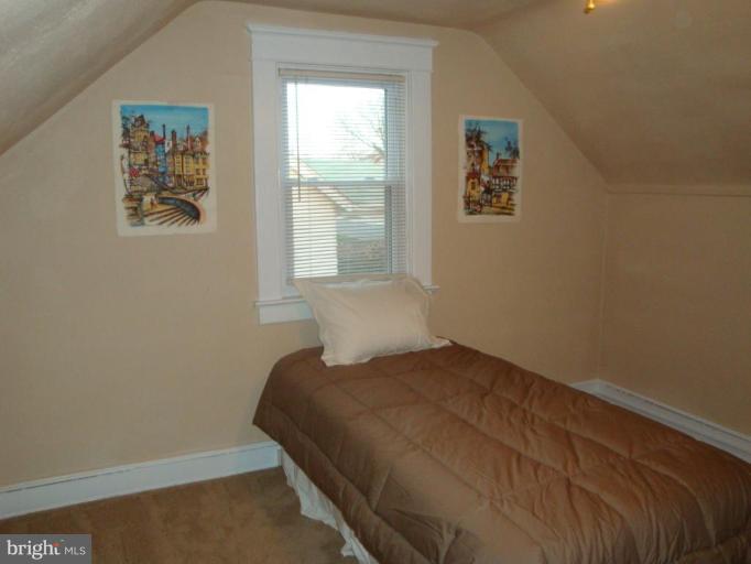 18 Edmondson Ridge Road Catonsville, MD 21228 - Photo 11 of 17 Bedroom #3