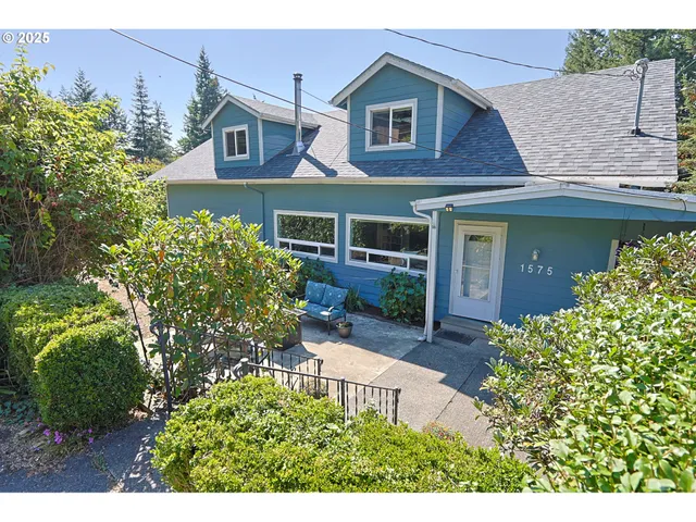 $499,000 | 1575 North Henry Street, Coquille, OR 97423