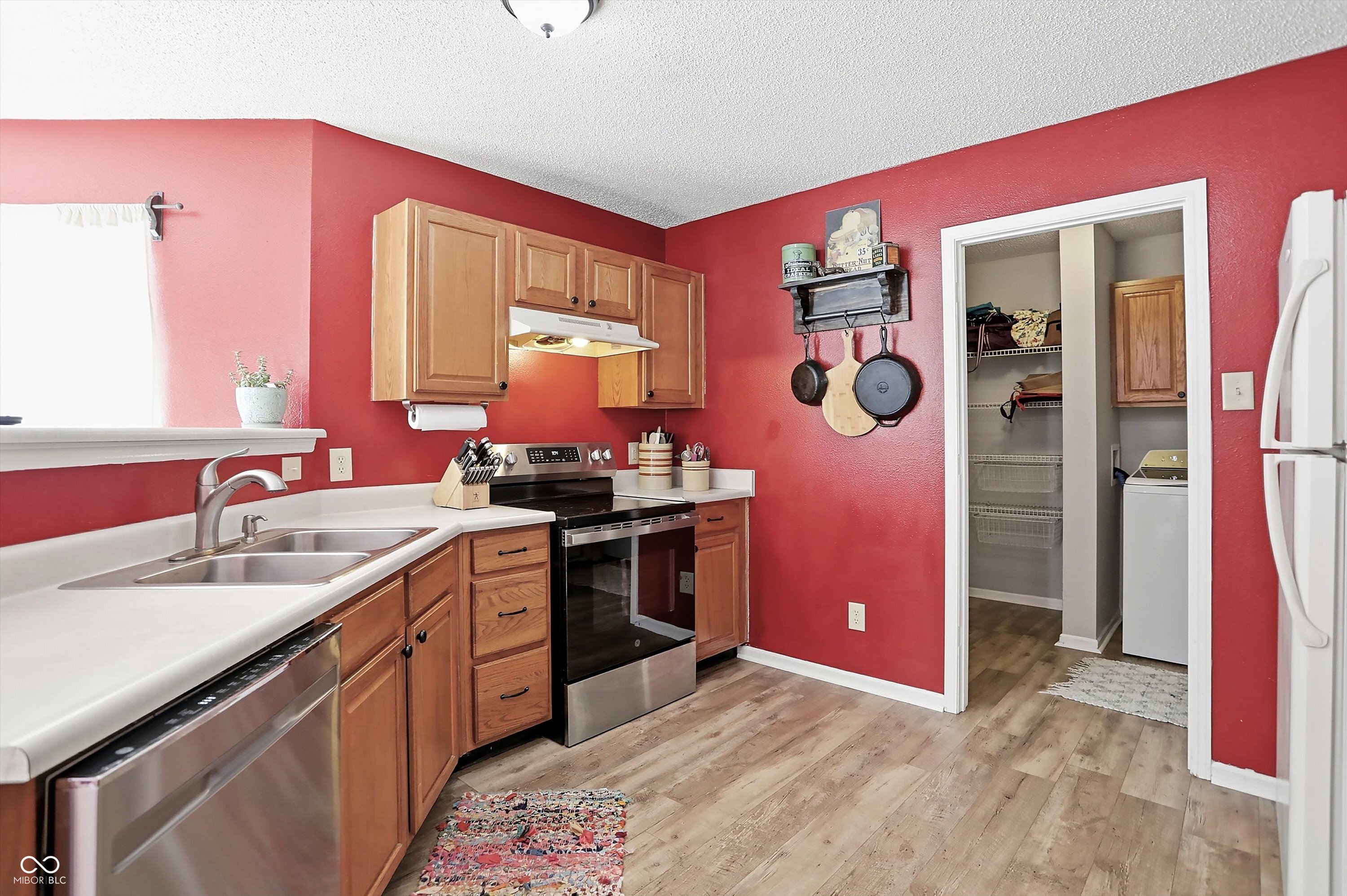 9949 Blue Ridge Way Indianapolis, IN 46234 - Photo 12 of 48