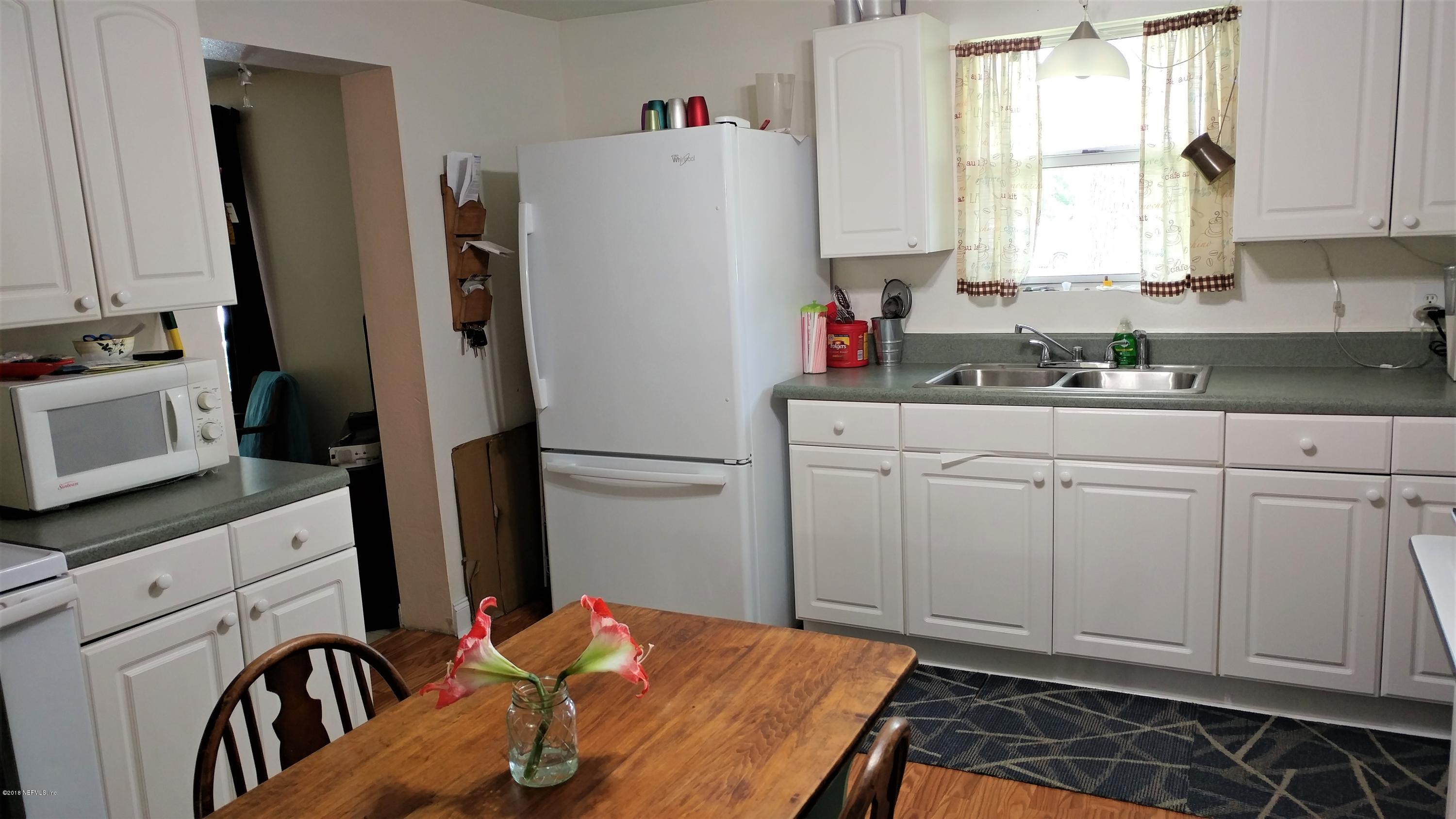 5080 Pinon Road Keystone Heights, FL 32656 - Photo 7 of 18 kitchen2
