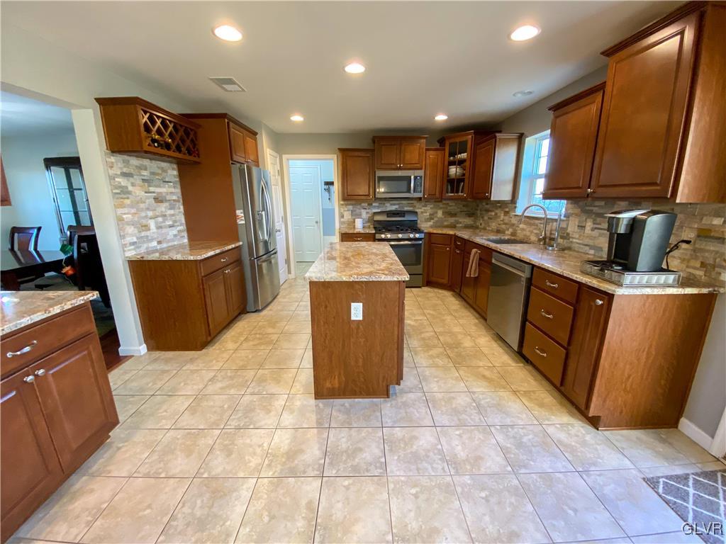 264 Johnson Road Bangor, PA 18013 - Photo 9 of 35 Gallery Image 9