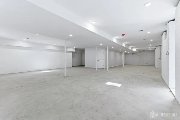 $2,050,000 | 4 Hemlock Drive, Edison, NJ 08820