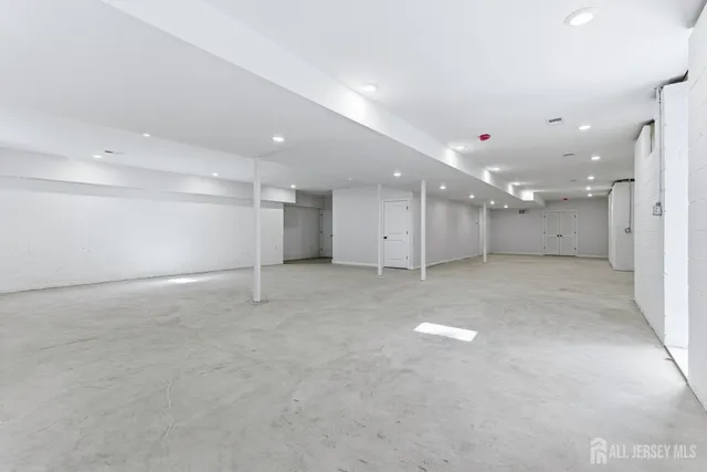 $1,995,000 | 4 Hemlock Drive, Edison, NJ 08820