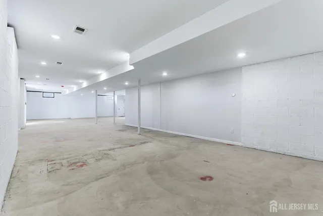 $1,995,000 | 4 Hemlock Drive, Edison, NJ 08820