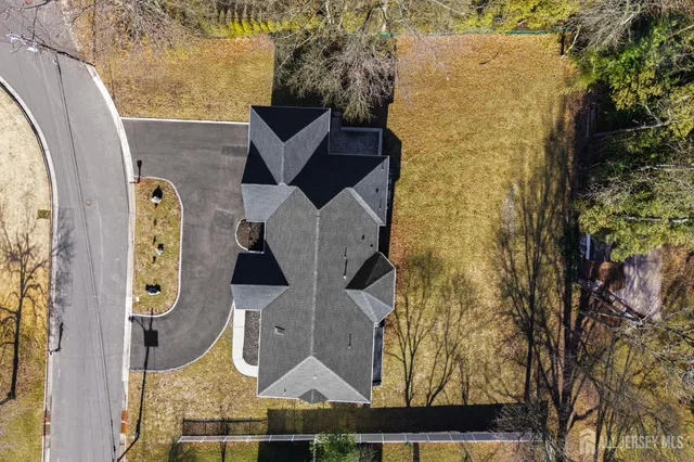 $1,995,000 | 4 Hemlock Drive, Edison, NJ 08820