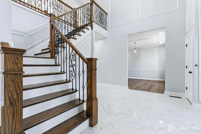 a view of empty room with windows