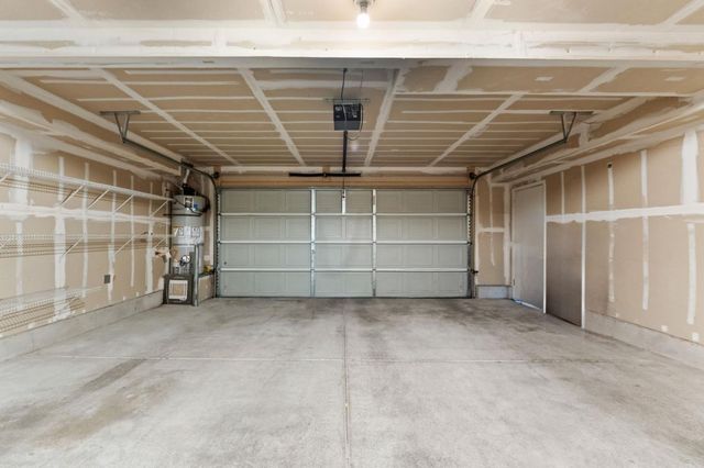 a view of room with an empty space