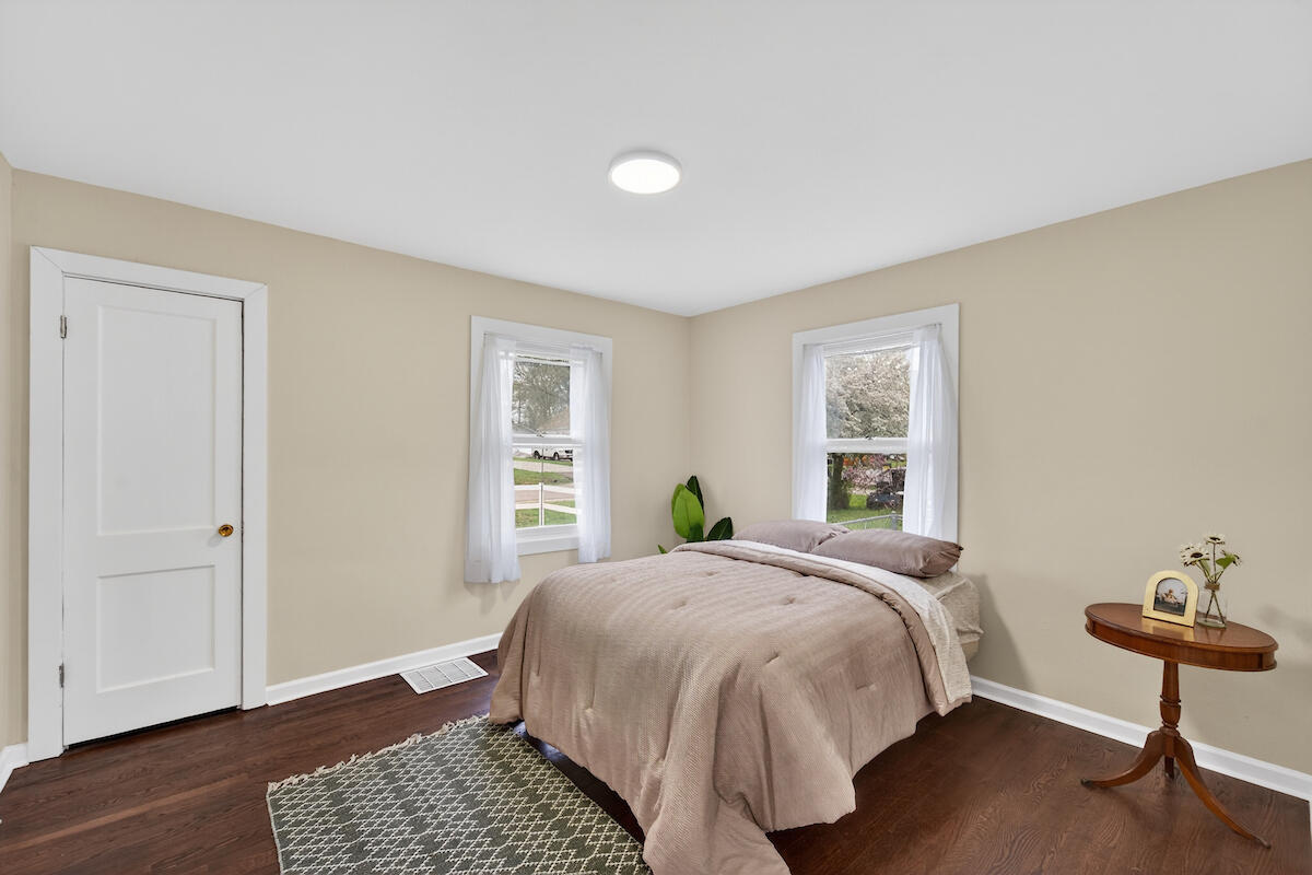 11301 11th Avenue Pleasant Prairie, WI 53158 - Photo 9 of 30 DSC09271
