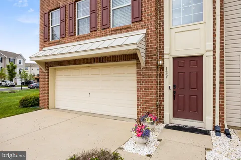 $419,000 | 129 Helen Drive, Cinnaminson, NJ 08077