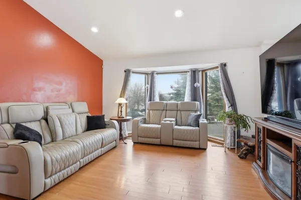 $725,000 | 25421 East Joseph Avenue, Newman Lake, WA 99025