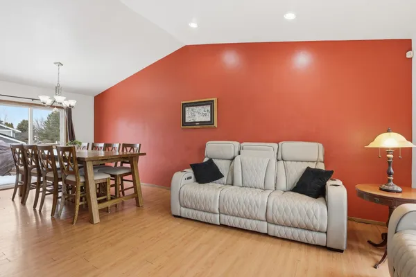 $725,000 | 25421 East Joseph Avenue, Newman Lake, WA 99025