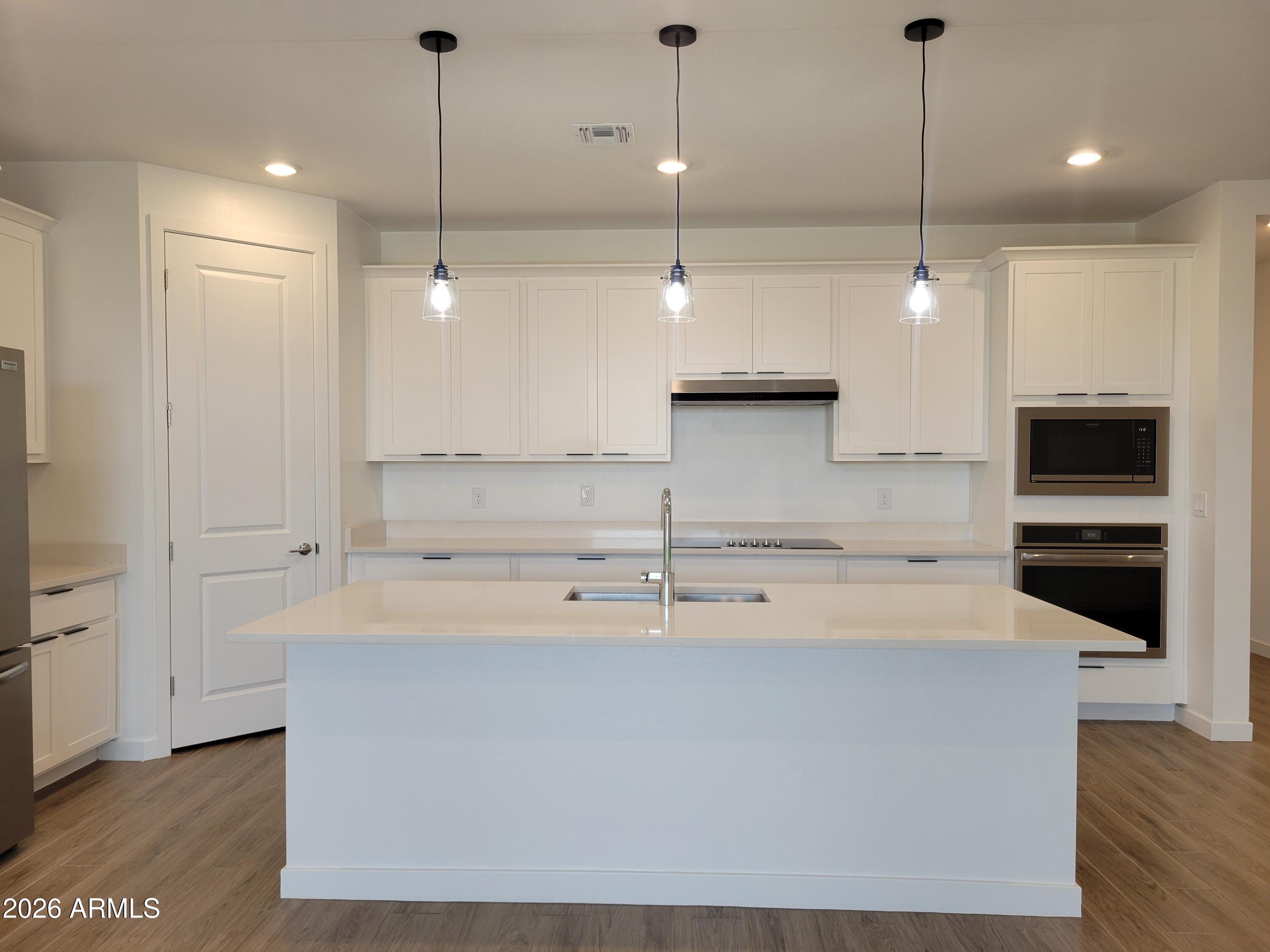 2152 Rutledge Avenue Apache Junction, AZ 85120 - Photo 8 of 24 1000326706