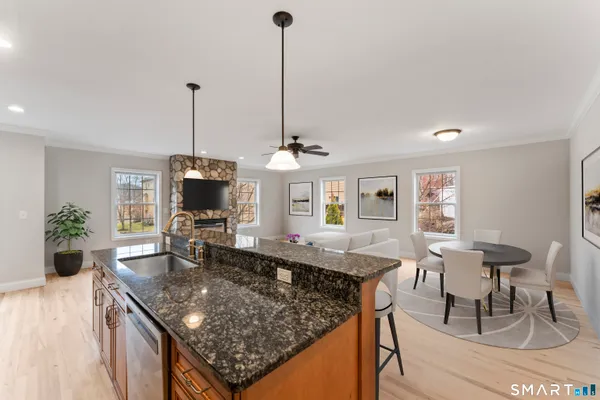 $579,000 | 53 Grassy Plain Street, Unit B5, Bethel, CT 06801