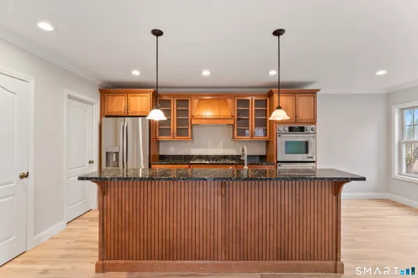 $579,000 | 53 Grassy Plain Street, Unit B5, Bethel, CT 06801