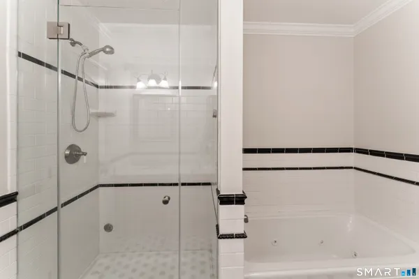 $579,000 | 53 Grassy Plain Street, Unit B5, Bethel, CT 06801
