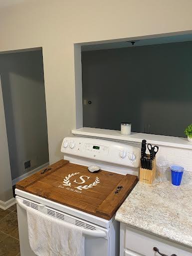 220 West Roberts Road Indianapolis, IN 46217 - Photo 10 of 26 Gallery Image 10
