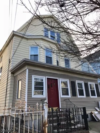 $1,950 | 377 North 7th Street, Unit 2, Newark, NJ 07107