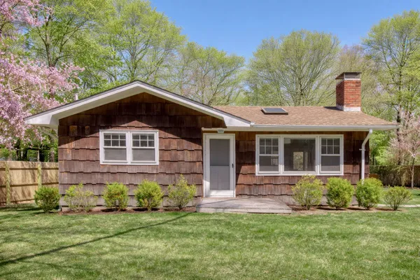 $15,000 | 41 Chapel Lane, East Hampton, NY 11937
