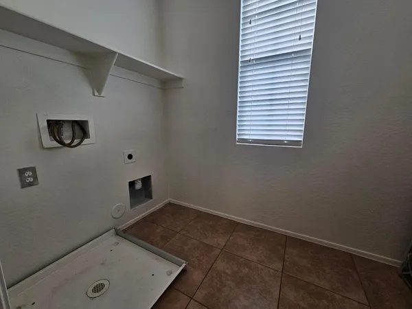 $2,350 | 3542 South Posse Trail, Gilbert, AZ 85297