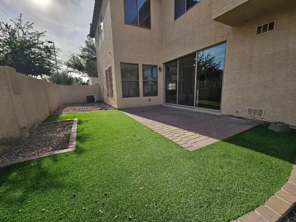 $2,350 | 3542 South Posse Trail, Gilbert, AZ 85297