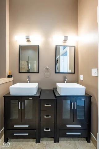 $3,000 | 12 East Washington Street, Unit 201, Greencastle, IN 46135